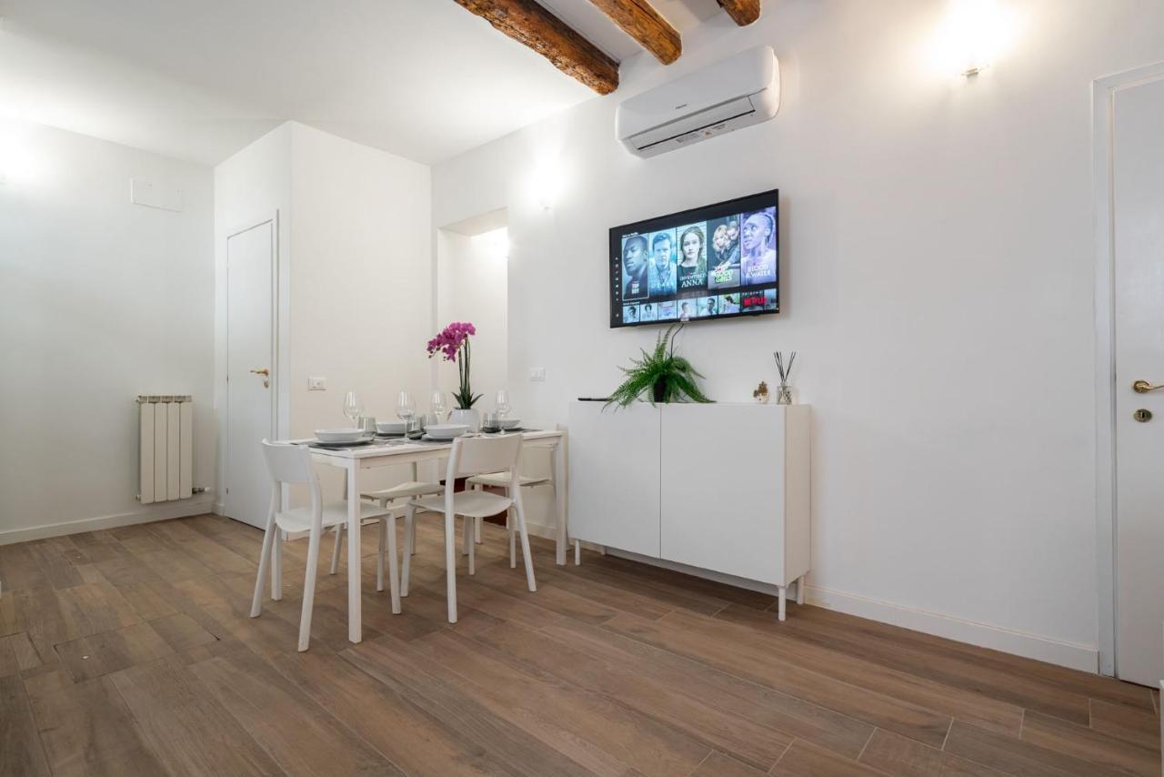 Suite Rava - San Marco With Pool Veneza Exterior foto